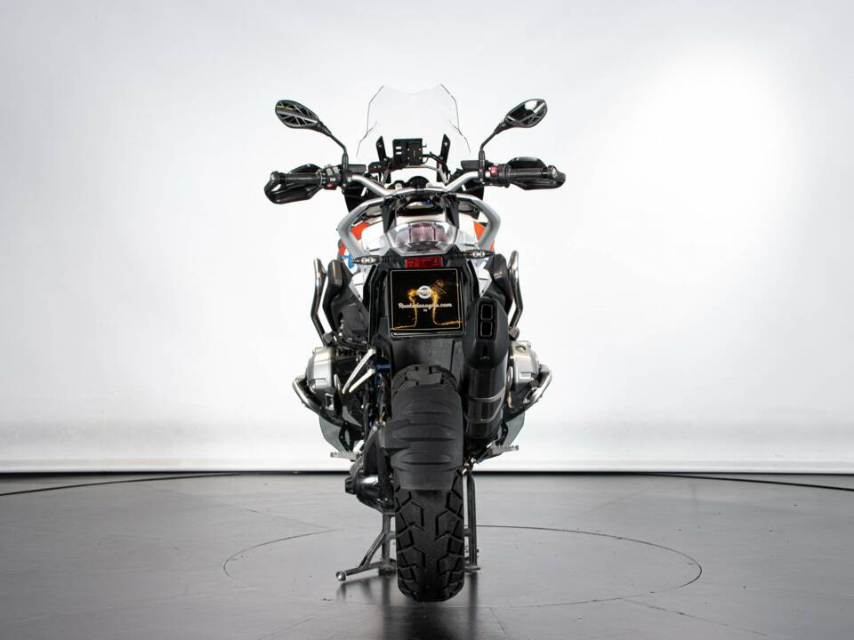 Image 3/50 of BMW DUMMY (2017)