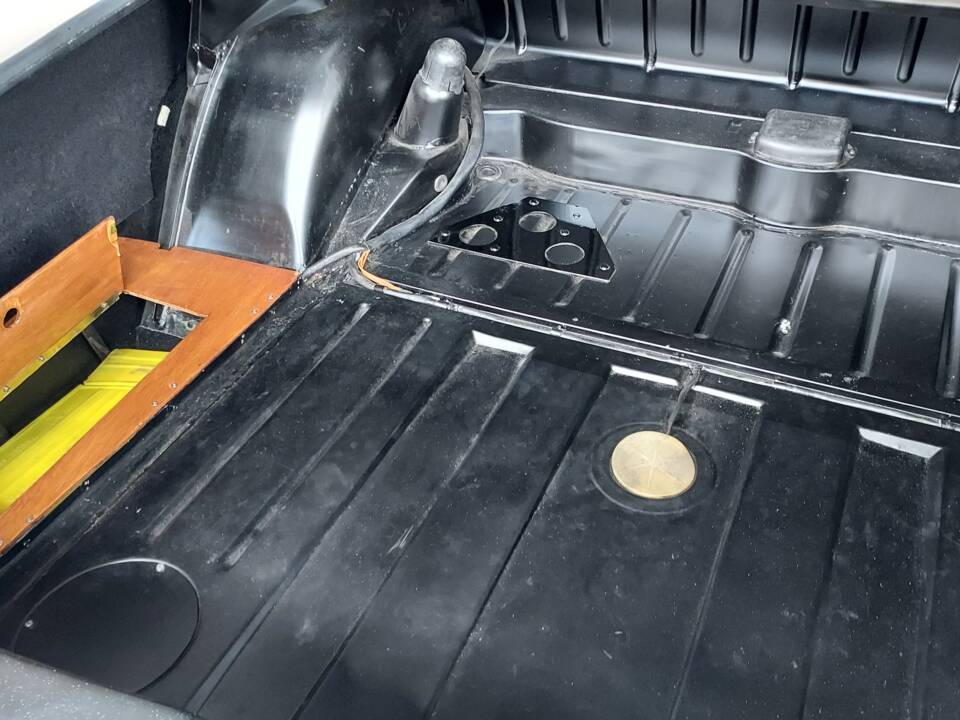 Bild 17/29 von Mercedes-Benz 280 SE (1968)
