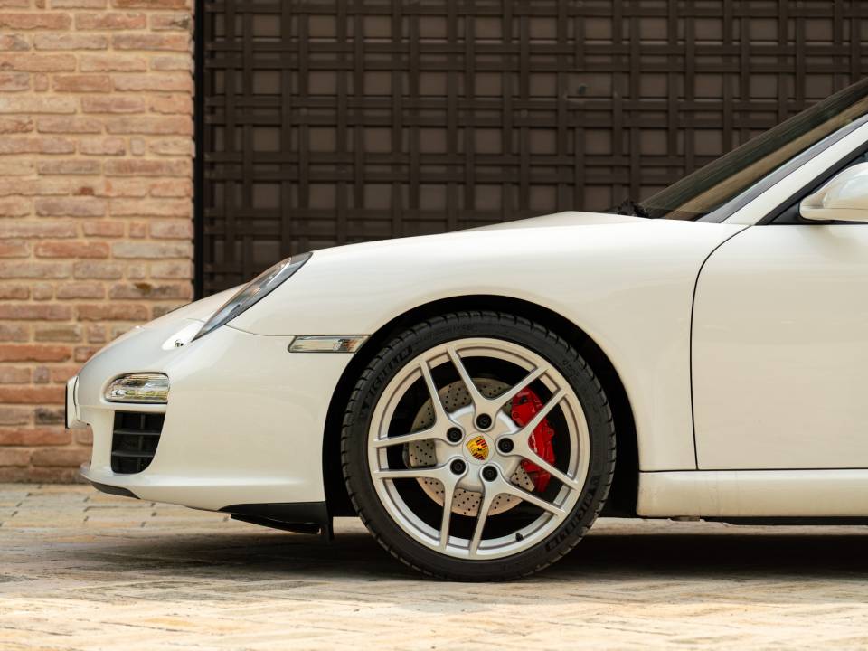 Image 46/50 of Porsche 911 Carrera S (2010)
