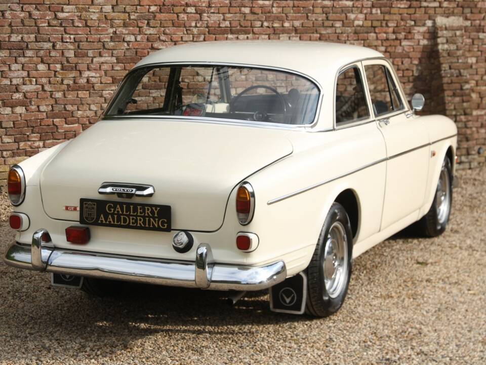 Image 32/50 of Volvo P 123 GT (1969)