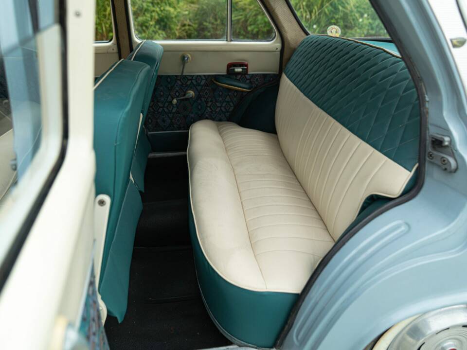 Obraz 37/50 pojazdu SIMCA Aronde P 60 Monthléry Spéciale (1960)