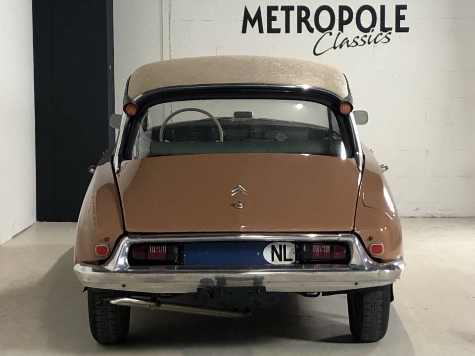 Afbeelding 10/35 van Citroën ID 19 (1957)