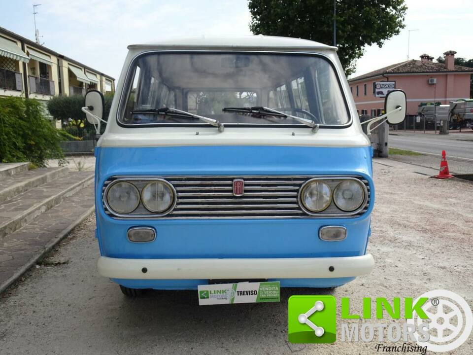 Image 8/10 of FIAT 850 T Coriasco (1966)