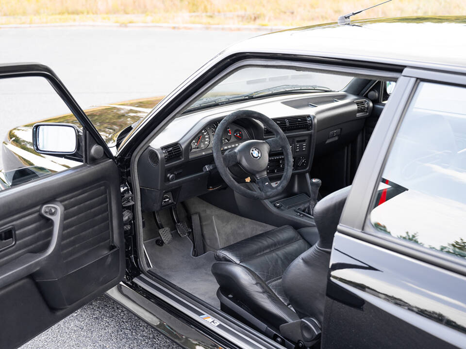 Image 35/91 de BMW M3 Sport Evo (1990)