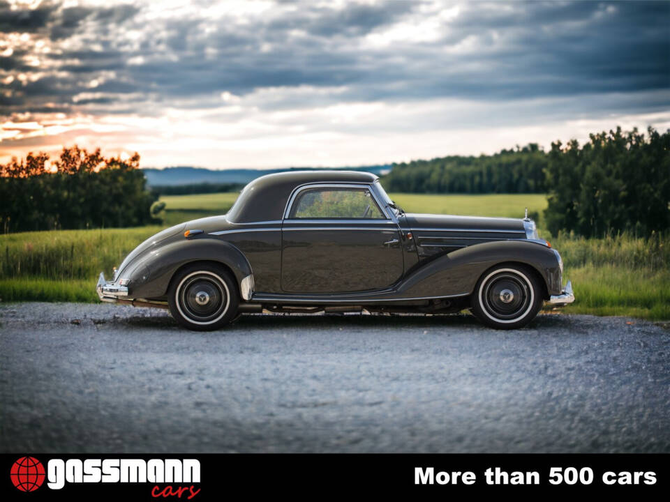 Image 4/15 de Mercedes-Benz 220 Coupe (1954)