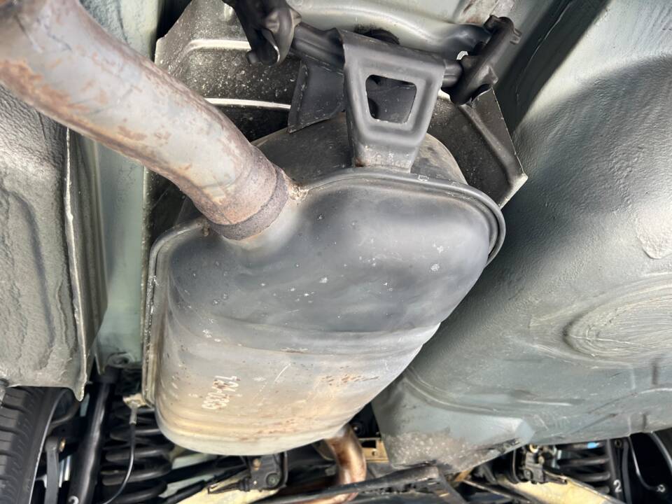 Obraz 56/61 pojazdu Mercedes-Benz E 220 (1996)