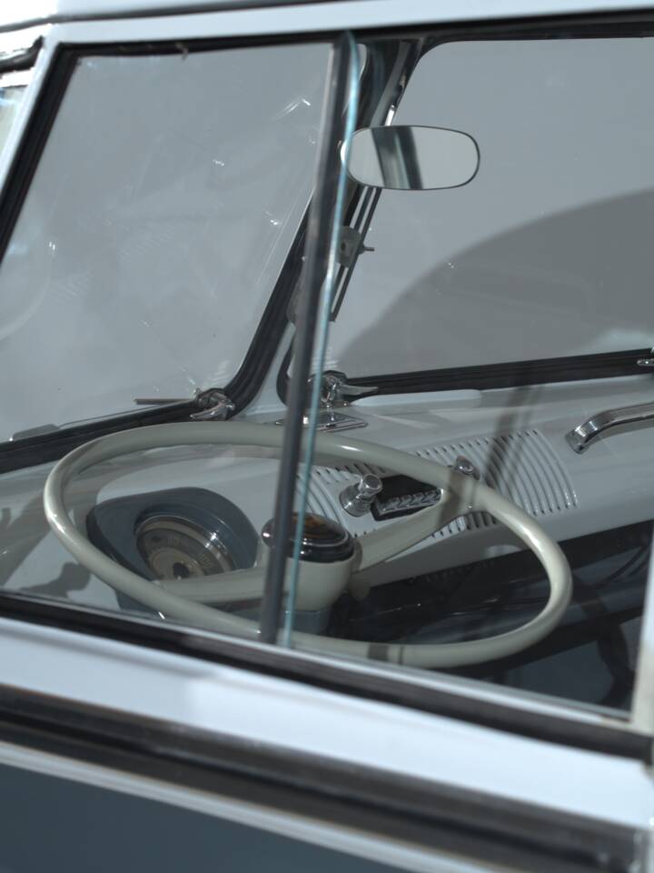 Bild 14/49 von Volkswagen T1 Brasil 1.6 (1970)