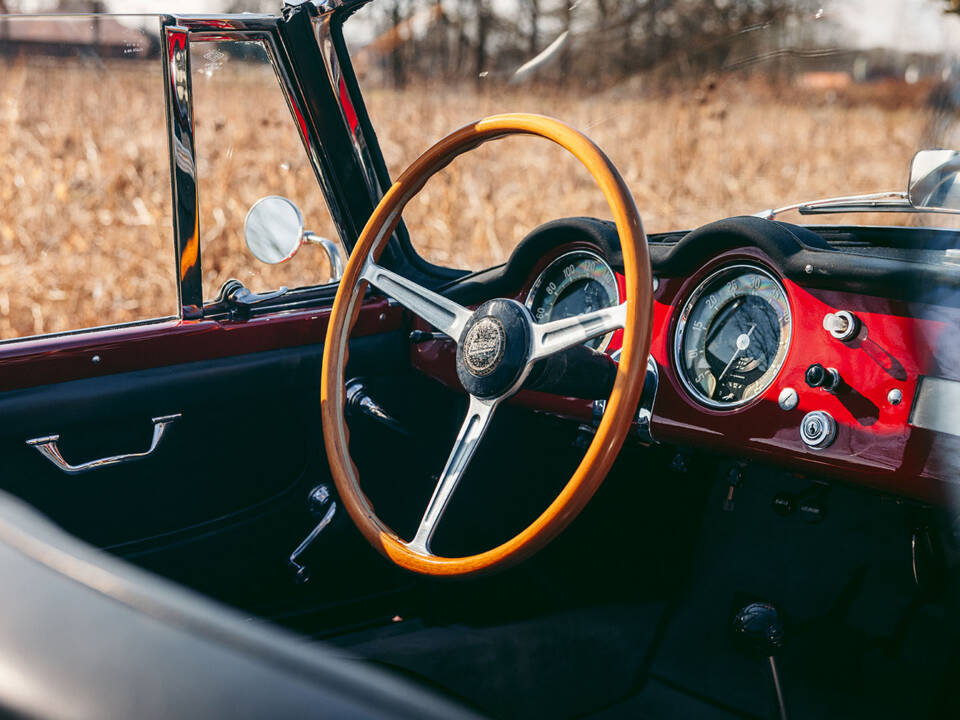 Bild 47/62 von Lancia Aurelia B24 (1958)
