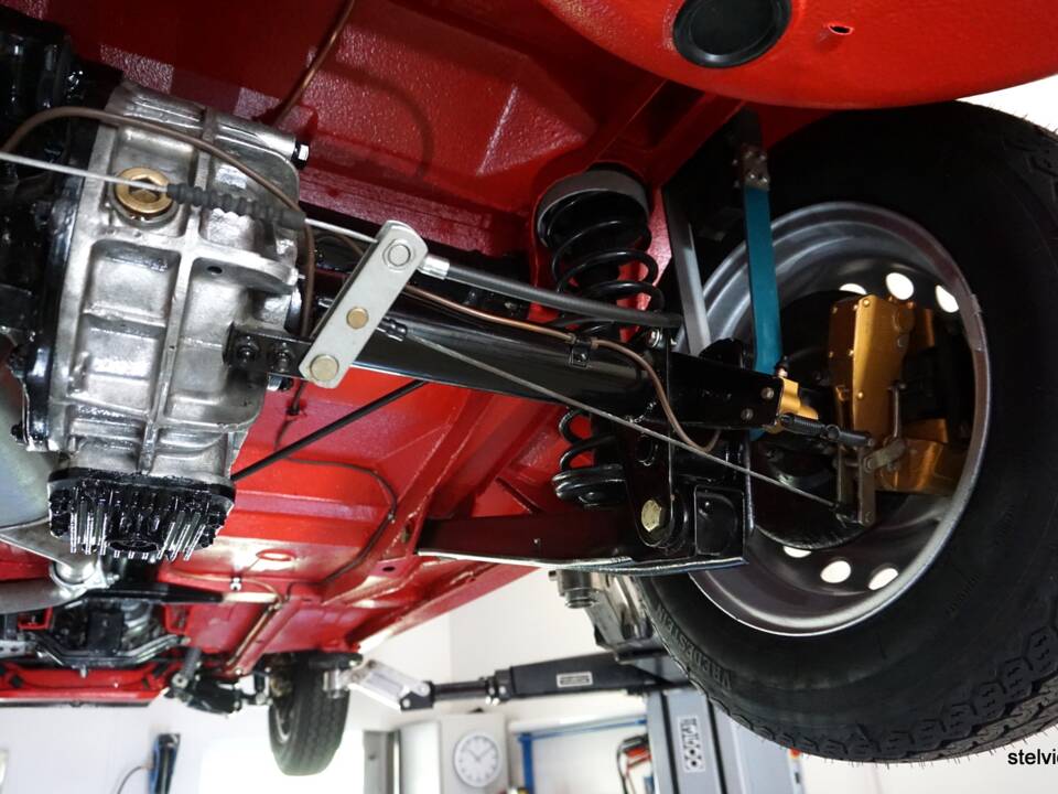 Afbeelding 47/50 van Alfa Romeo 1600 Spider Duetto (1967)