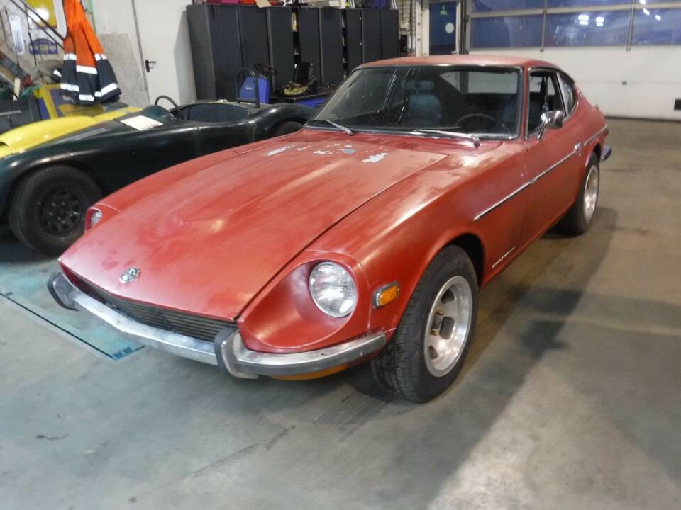 Image 2/48 of Datsun 240 Z (1971)