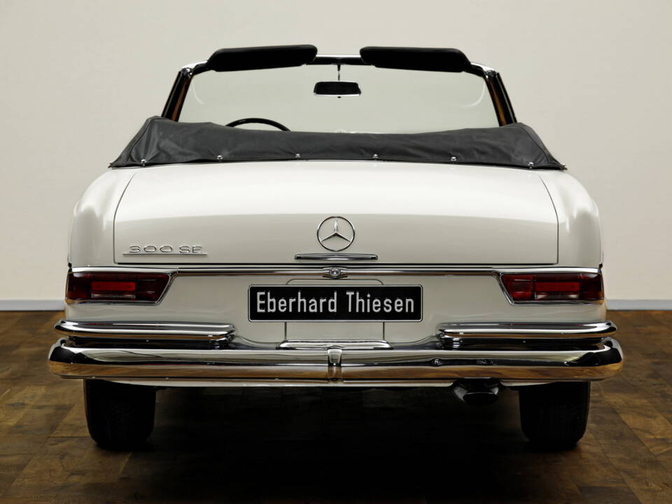 Immagine 7/25 di Mercedes-Benz 300 SE (1963)