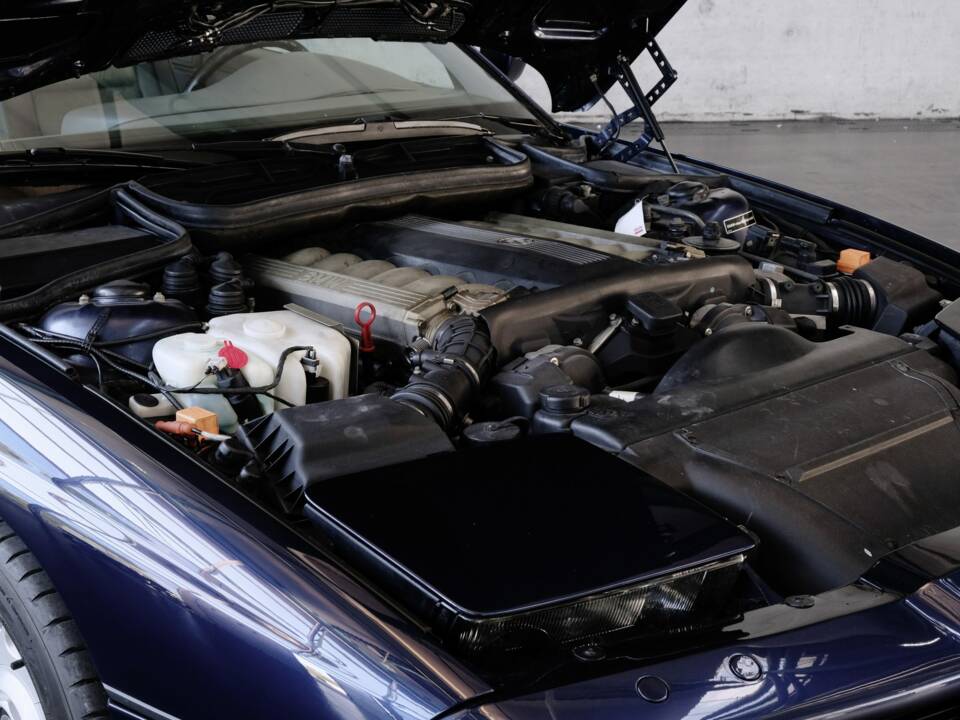 Imagen 27/37 de BMW 850i (1991)