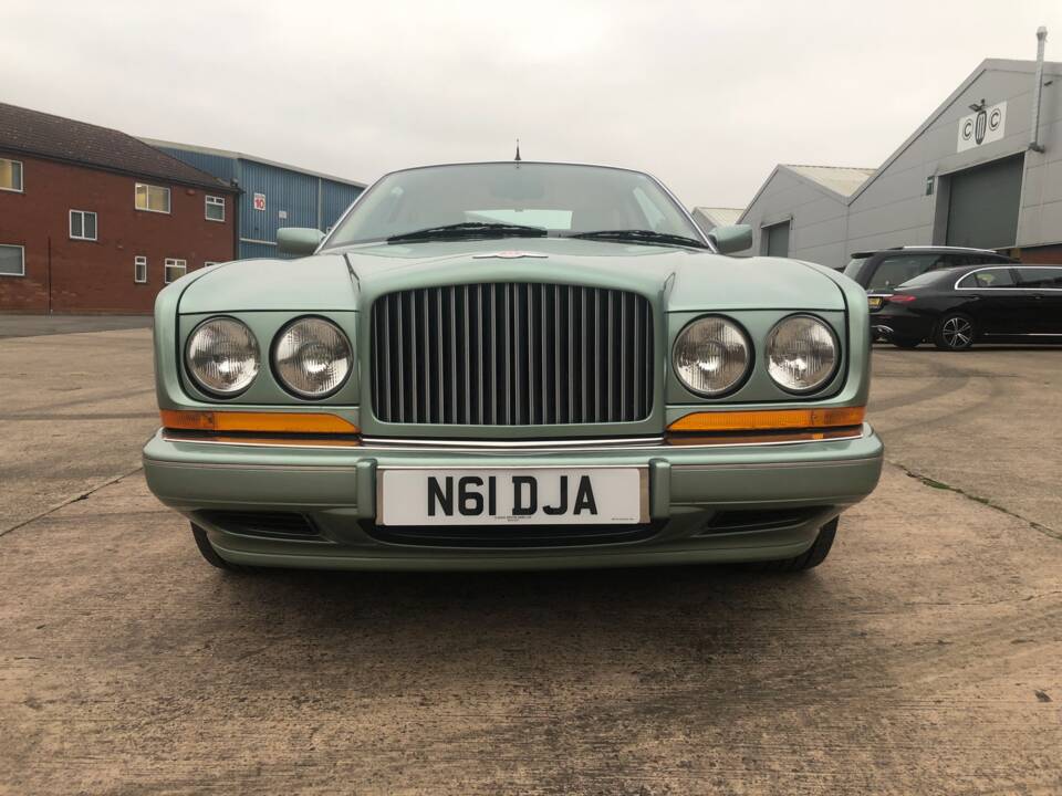 Image 20/22 of Bentley Continental R (1995)