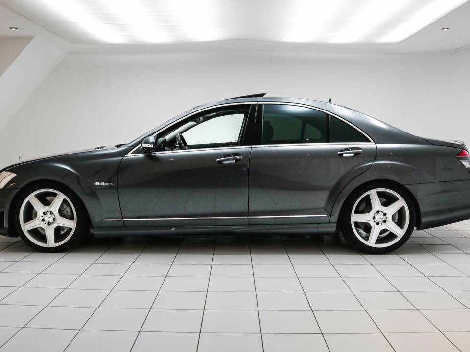 Bild 2/18 von Mercedes-Benz S 63 AMG (2007)