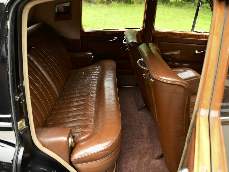 Image 35/50 of Bentley Mark VI (1950)