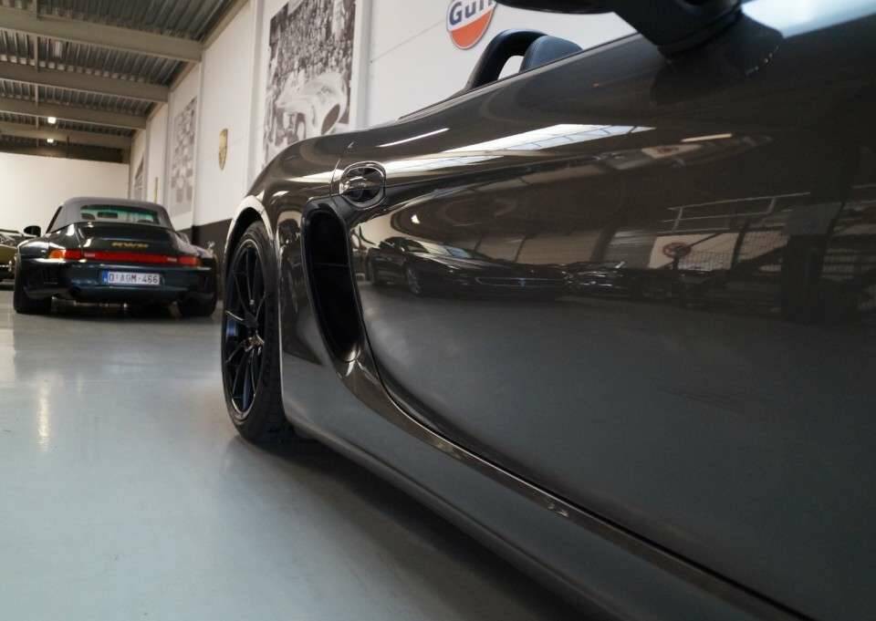 Image 37/50 of Porsche Boxster Spyder (2016)