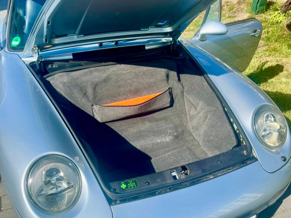 Imagen 4/96 de Porsche 911 Carrera (1996)
