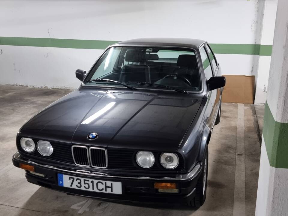 Image 96/100 of BMW 323i (1984)