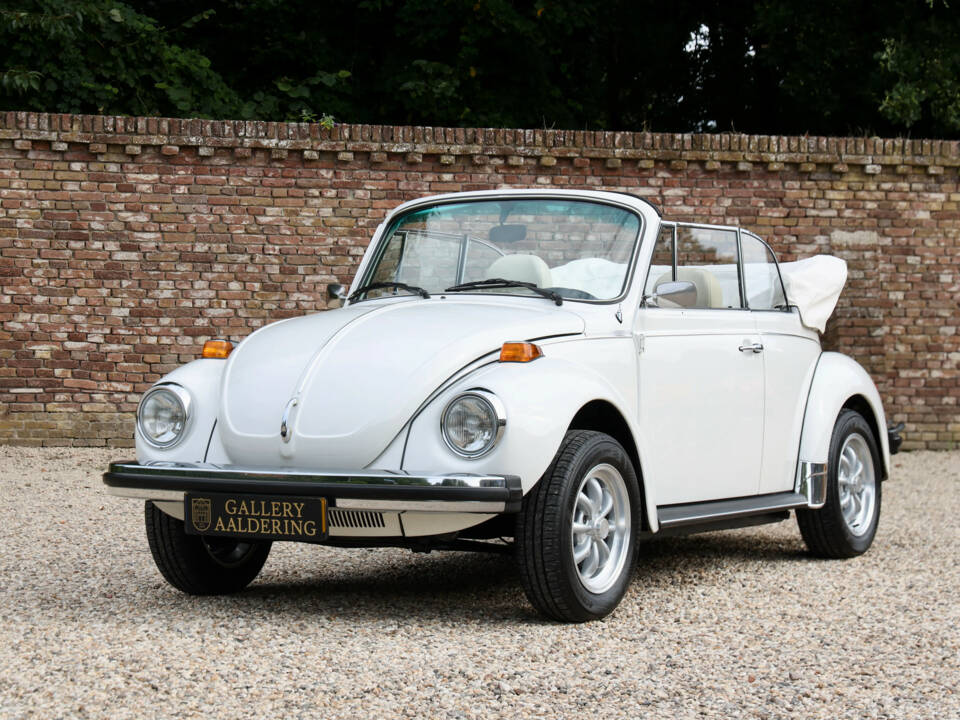 Image 22/50 of Volkswagen Käfer 1303 &quot;Champagne Edition&quot; (1977)