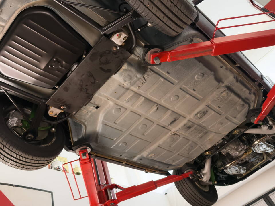 Image 36/41 of Porsche 911 SC 3.0 (1982)