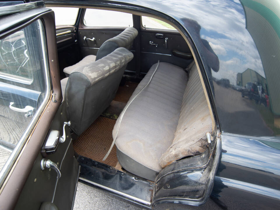 Image 16/30 of Mercedes-Benz 180 (1955)