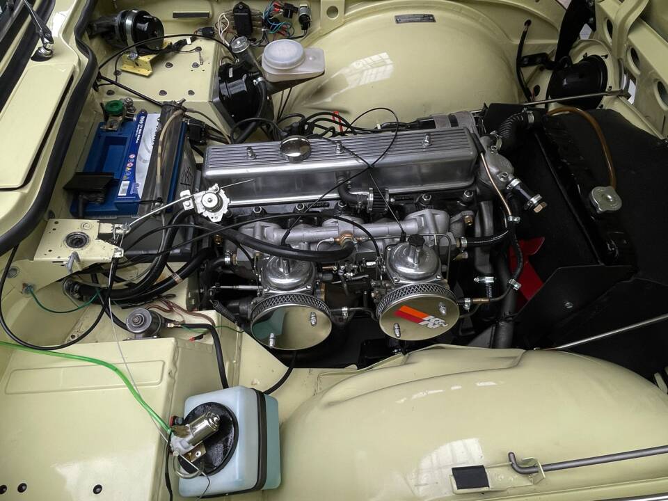 Afbeelding 16/39 van Triumph TR 250 (1967)