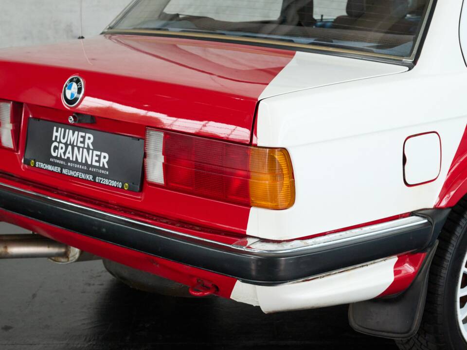Bild 28/50 von BMW 325i (1986)