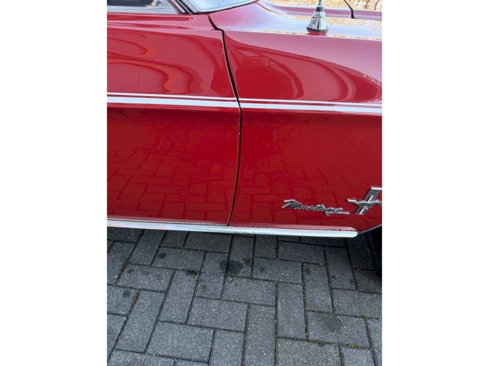 Image 44/50 of Ford Mustang 200 (1968)