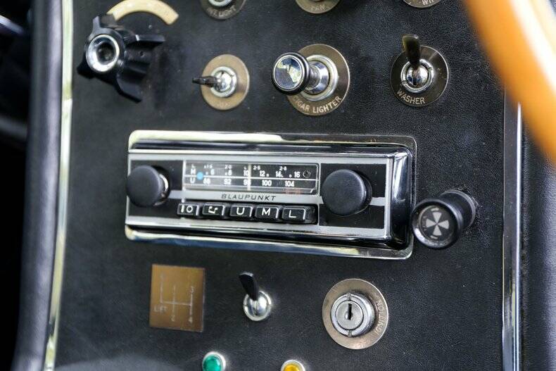 Image 39/50 of Gordon-Keeble GT (1964)