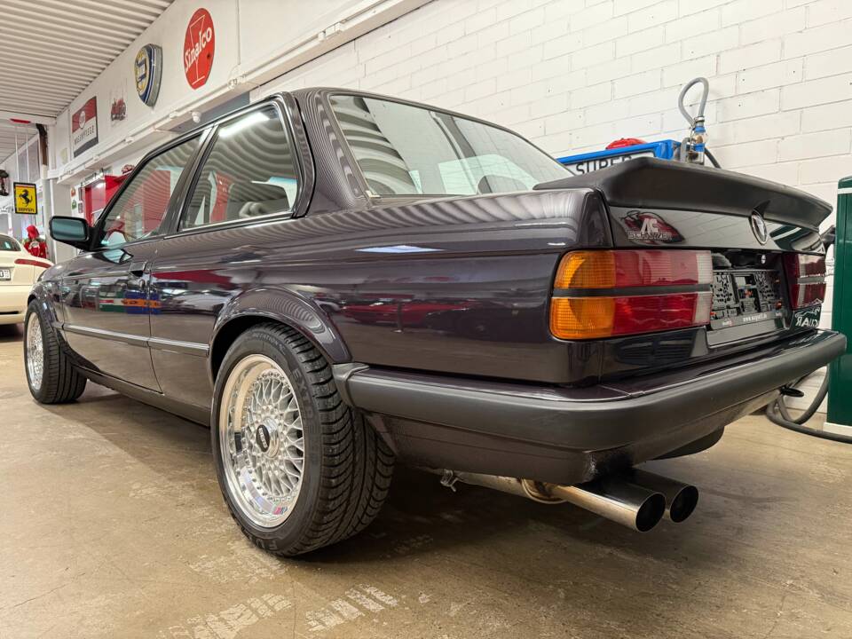 Image 13/18 of BMW 325i (1986)