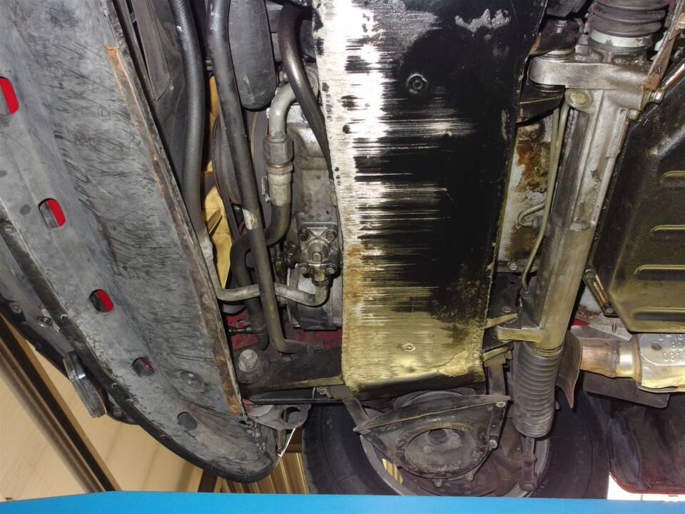 Image 87/99 de Jaguar XJS 5.3 V12 (1990)