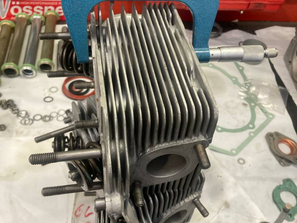 Immagine 52/89 di Porsche 911 2.2 E (1971)