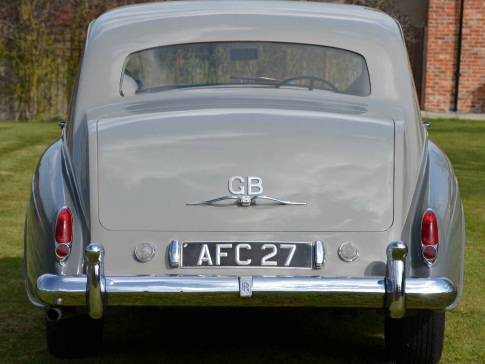 Image 6/50 of Rolls-Royce Silver Cloud II (1961)