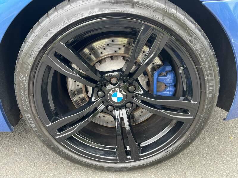 Image 39/50 of BMW M5 (2014)