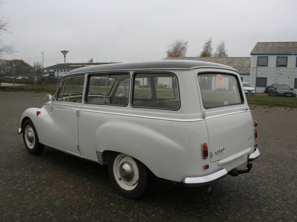 Image 3/60 de DKW Auto Union 1000 Universal (1962)