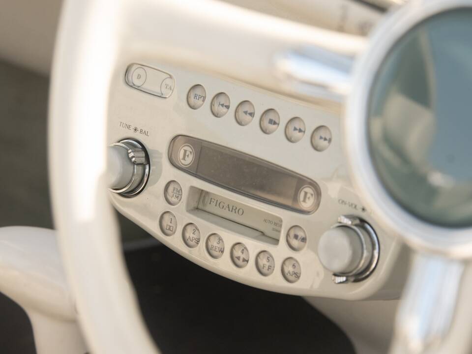 Bild 35/50 von Nissan Figaro (1991)