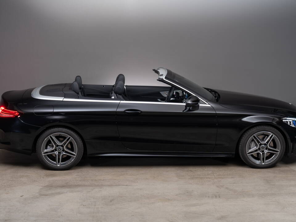 Bild 7/41 von Mercedes-Benz C 300 (2023)