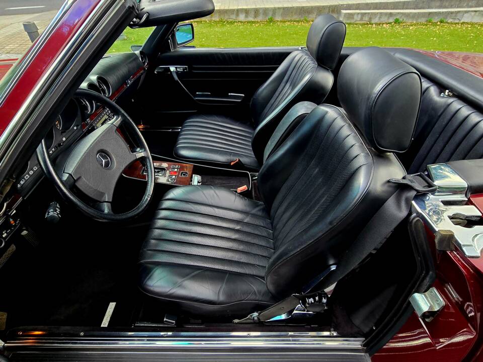 Image 6/34 of Mercedes-Benz 500 SL (1986)