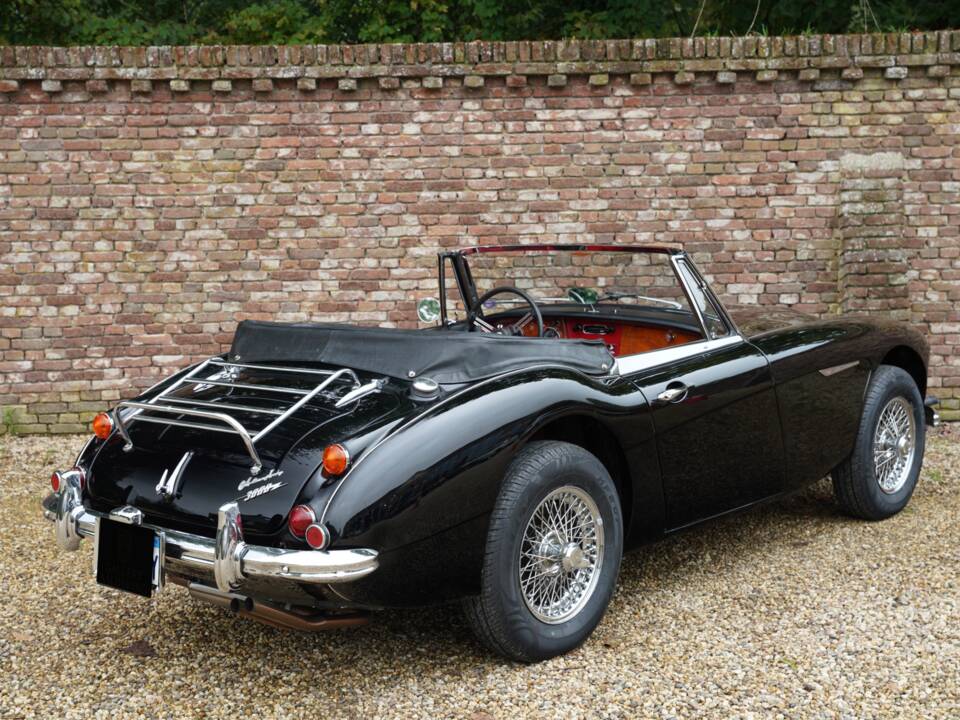 Immagine 2/7 di Austin-Healey 3000 Mk III (BJ8) (1967)