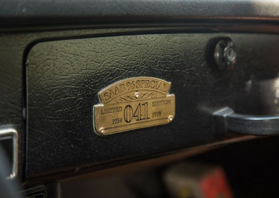 Image 12/14 of Saab 96 GL V4 (1979)