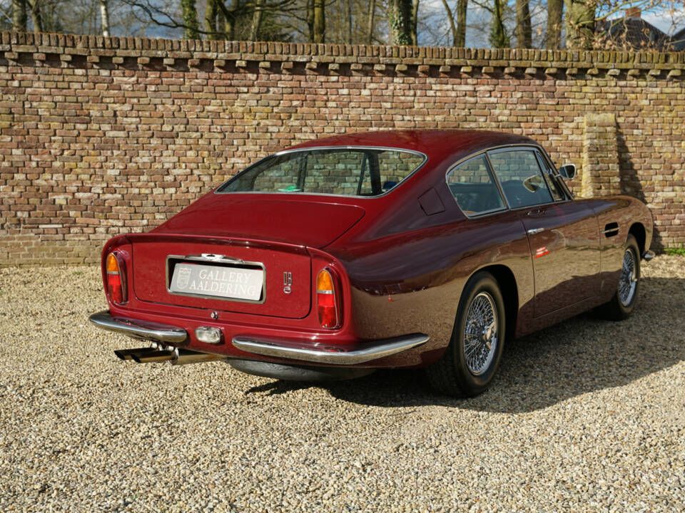 Imagen 19/50 de Aston Martin DB 6 Vantage (1966)
