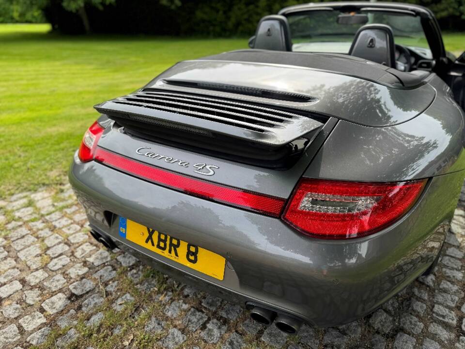 Image 29/30 of Porsche 911 Carrera 4S (2009)