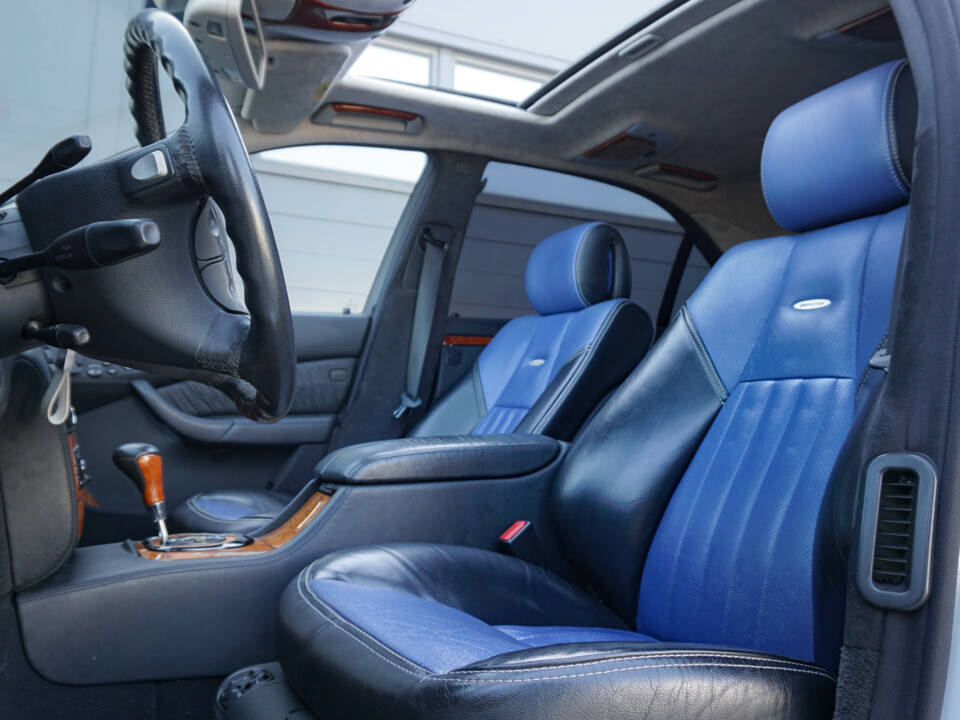 Image 9/51 of Mercedes-Benz S 65 AMG L (2004)