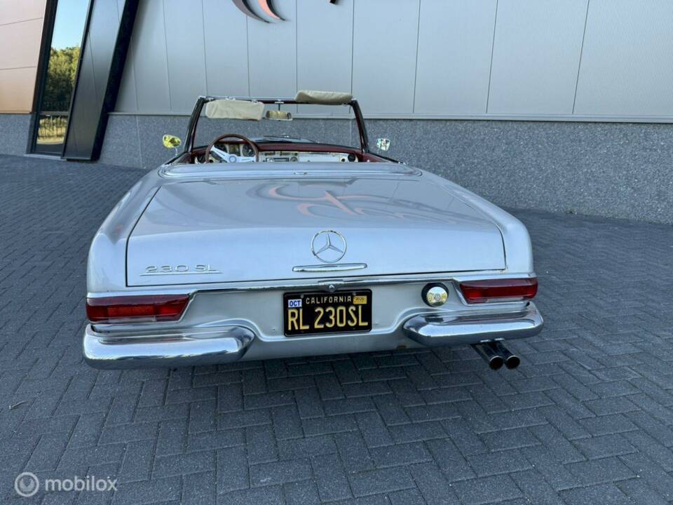 Image 10/27 of Mercedes-Benz 230 SL (1967)