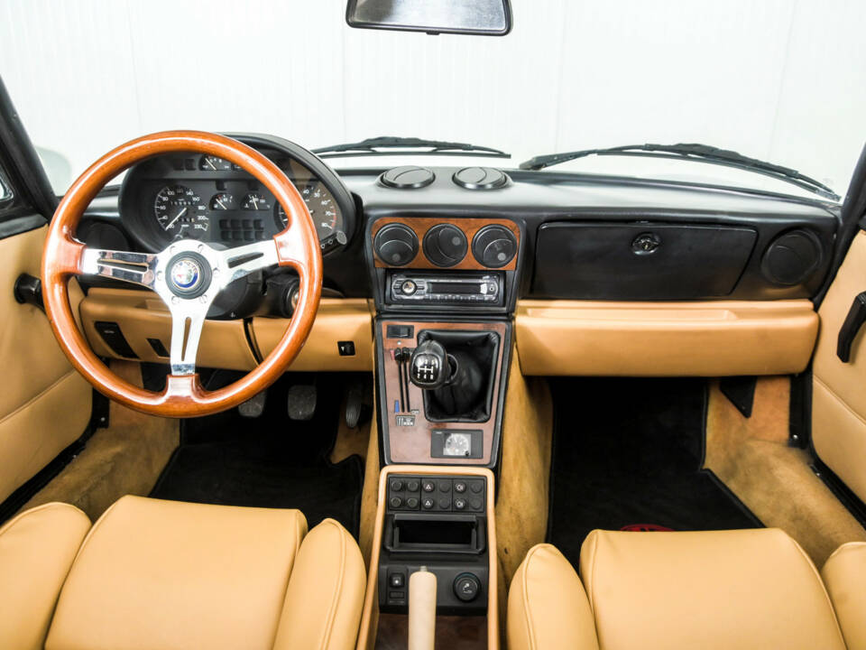 Bild 7/50 von Alfa Romeo 2.0 Spider (1991)