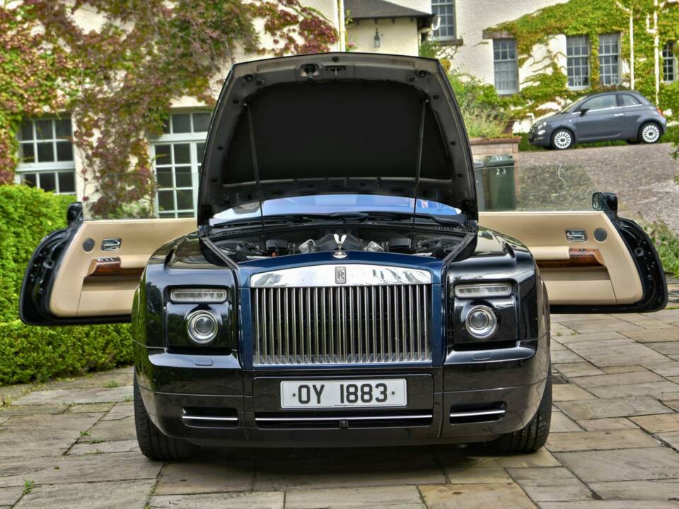 Immagine 21/50 di Rolls-Royce Phantom Coupé (2010)