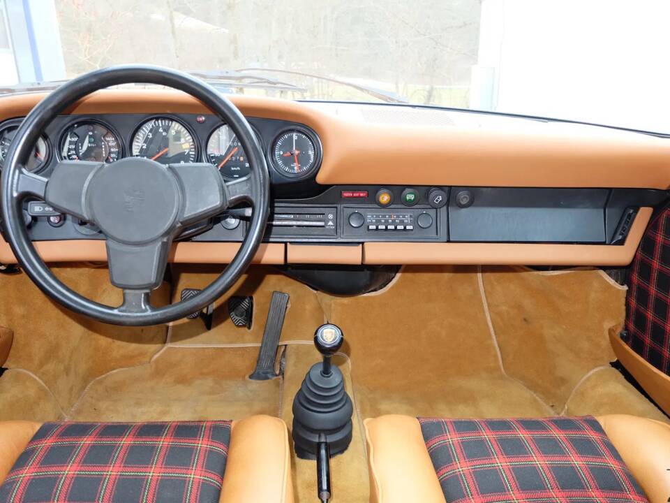 Bild 34/57 von Porsche 911 2.7 S (1975)