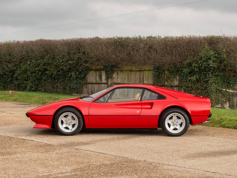Image 46/50 of Ferrari 308 GTB (1976)
