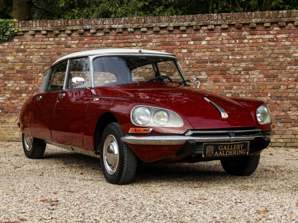Image 45/50 de Citroën DS 21 (1971)