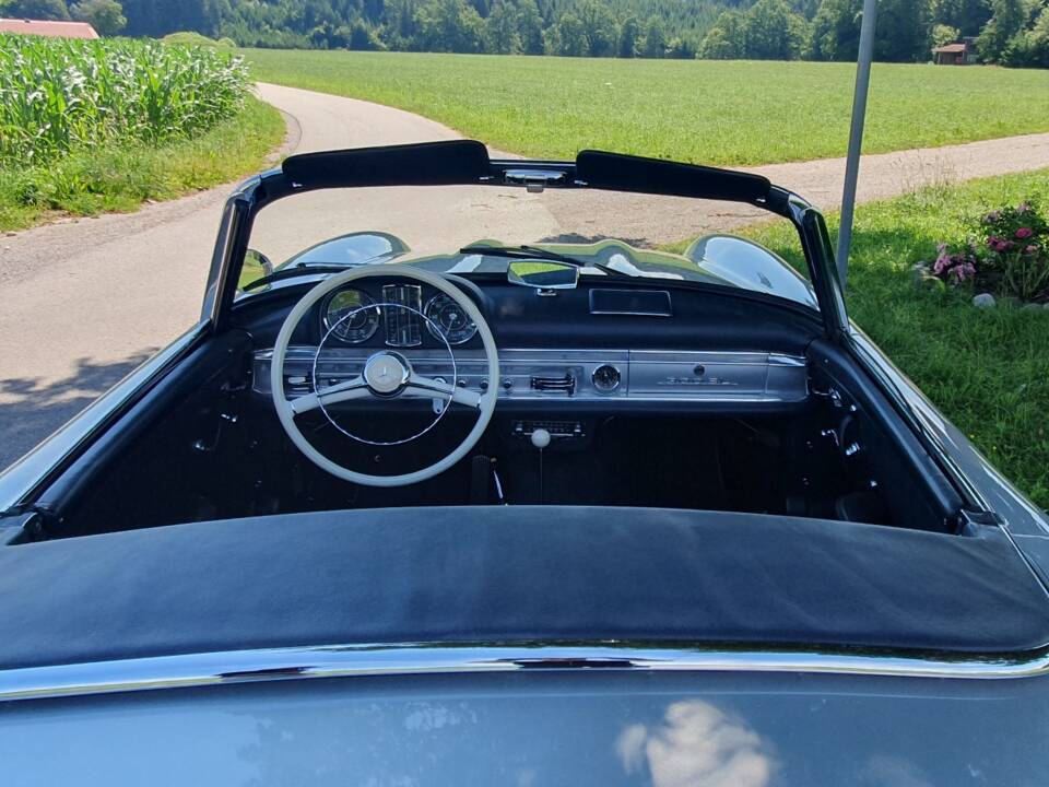 Bild 2/38 von Mercedes-Benz 300 SL Roadster (1962)